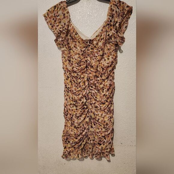 ASTR The Label Shirred Flutter Floral Yellow Chiffon Mini Dress Size Medium - Picture 3 of 13